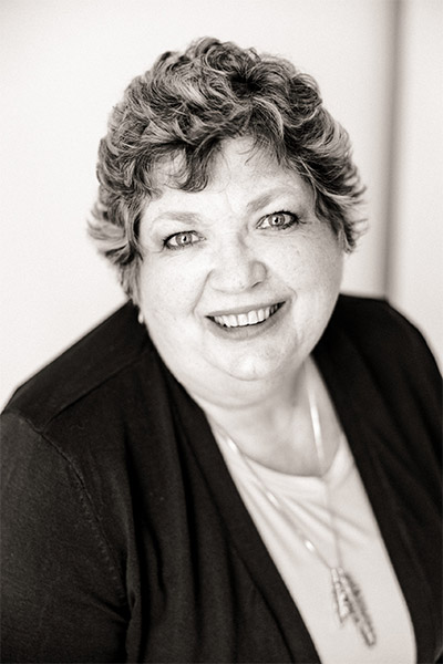 Linda Hampson